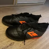 Детские спортивные кроссовки, размеры 32 и 35 1