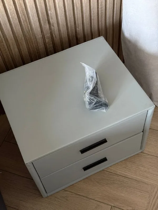 Прикроватные тумбочки 1