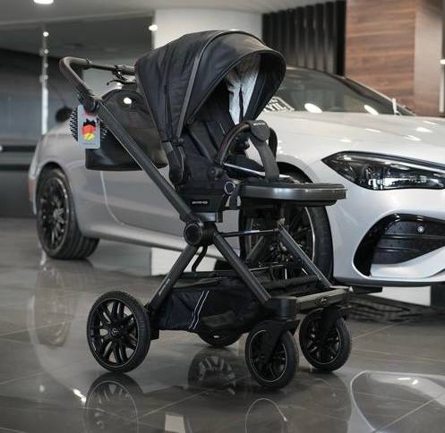 Оригинальная коляска Mercedes Benz 4
