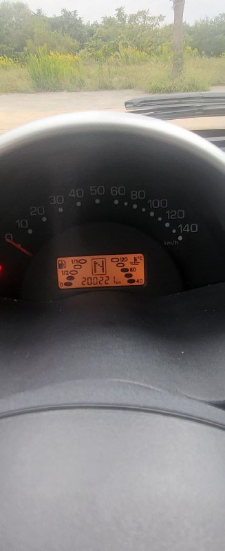 Малолитражный автомобиль 2005 года, 0.7 л 4