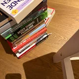 Книги разных жанров и на разных языках 3