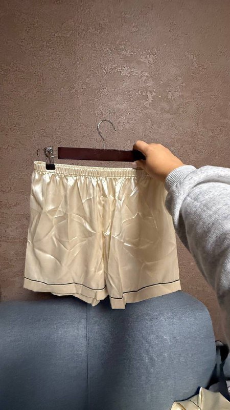 Лёгкая шубка, платье, сатиновая пижама, индукционная плита, набор для роллов 8