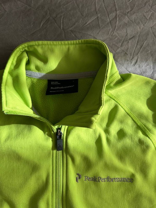 Peak Performance женская куртка размер S 2