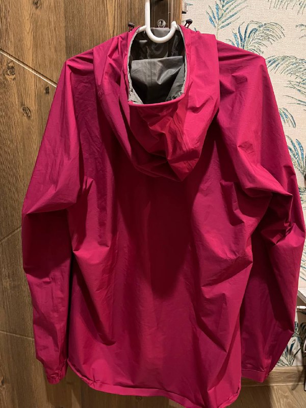 Женская куртка ветровка Montbell Gore-Tex 2