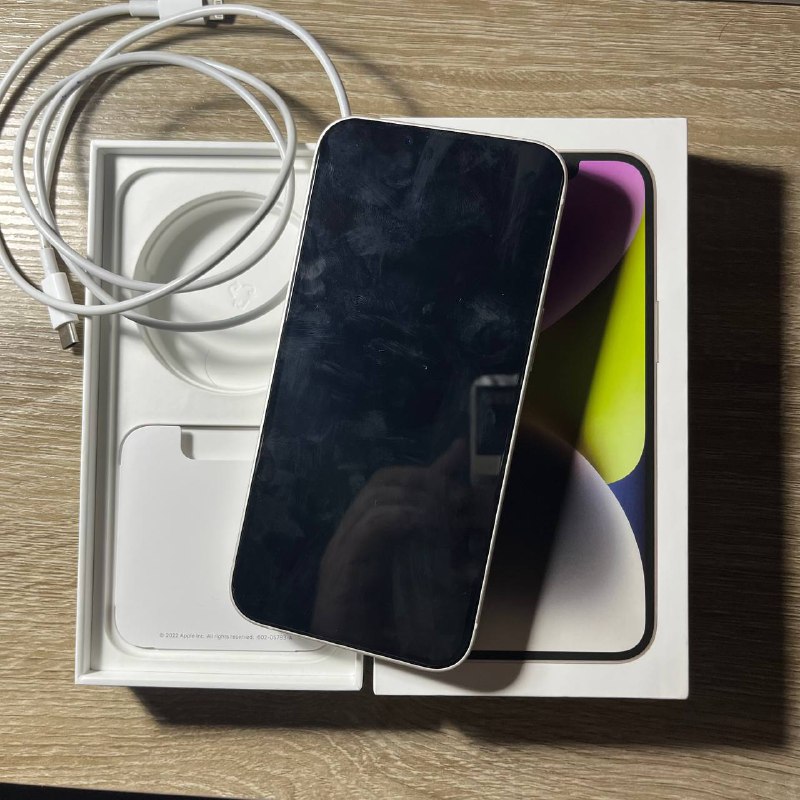 iPhone 14 128GB Starlight 2