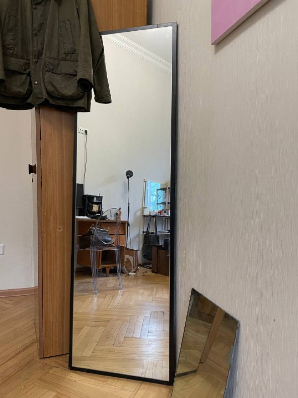 Зеркало 170x53 см в раме из ДСП