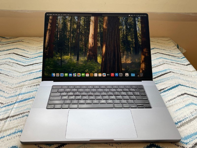 Apple MacBook M2 Pro 16'' 32GB RAM 512GB SSD