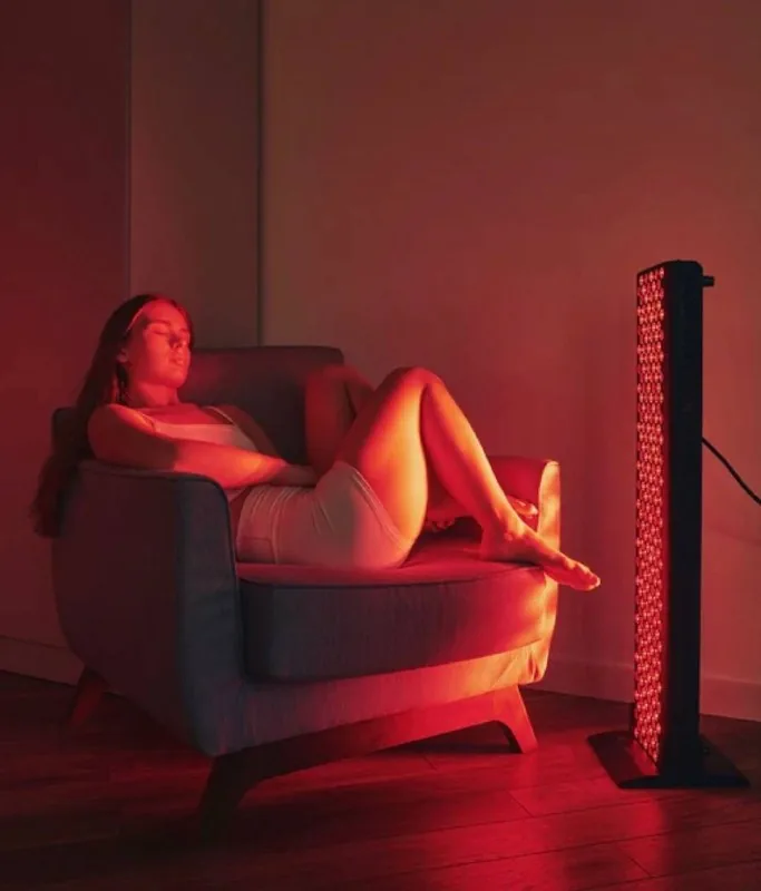 Cozie Calming Lounge — წითელი სინათლის პანელი 1