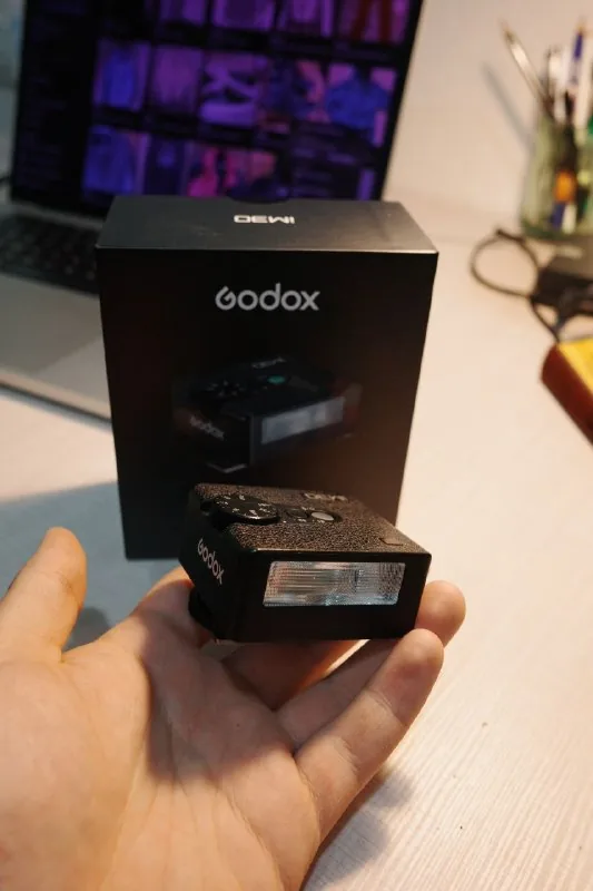 Вспышка Godox im30 1