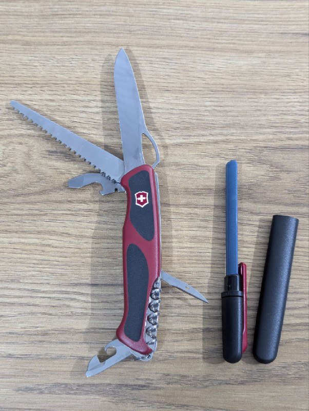Мультитул Victorinox Swiss Army RangerGrip 79, точилка