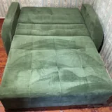 Диван-кровать с подушками 6