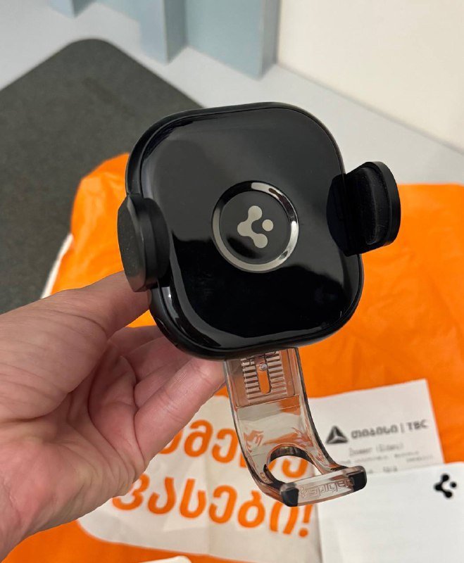 Автомобильный держатель с беспроводной зарядкой Spigen 2