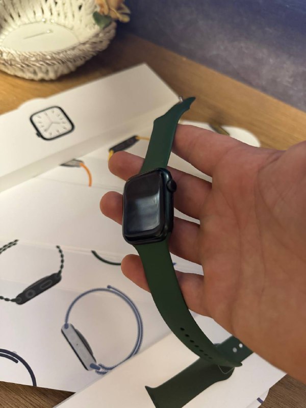 Apple Watch 7 45 мм с зарядкой и коробкой 6