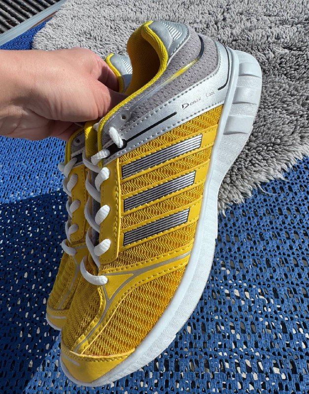 Кроссовки фирмы Demax размер 40 4