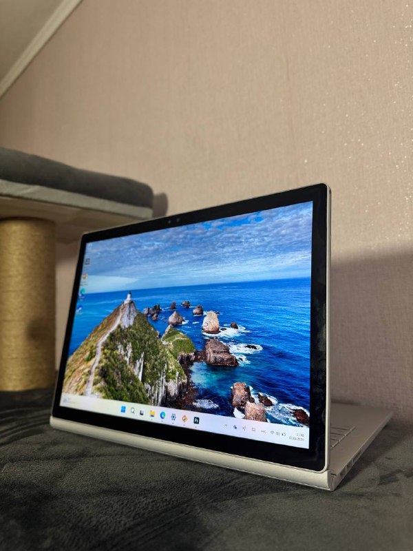 Ноутбук Microsoft Surface в идеальном состоянии 8