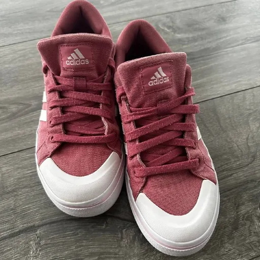 Кроссовки Adidas