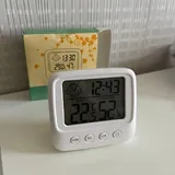 Рабочий стол, зеркало, пароварка, вафельница, утюг, шкатулка, тонометр, гигрометр, коврик 8