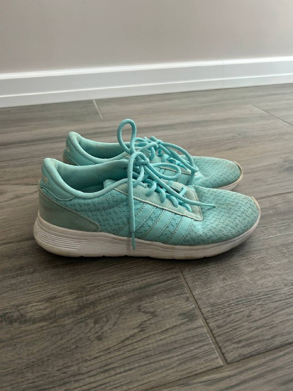 Кроссовки женские размер 39