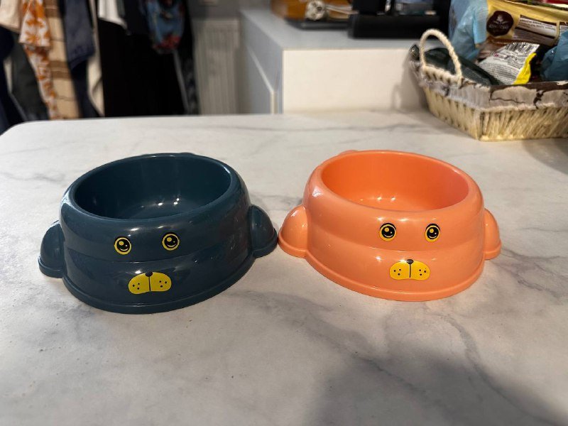 2 миски для собак и кошек