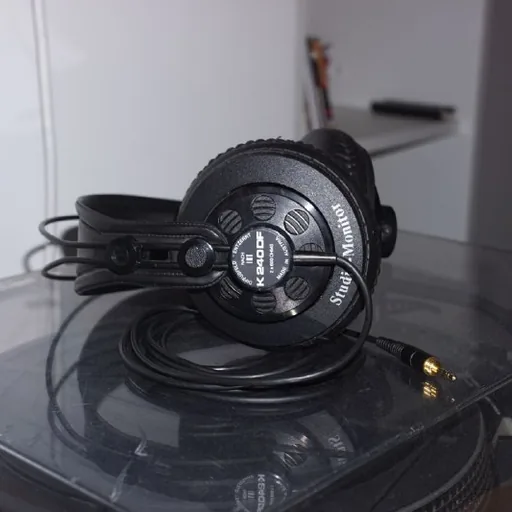 Наушники AKG K240DF