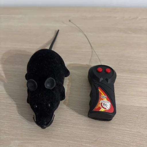 Игрушка мышь для кошки на радиоуправлении