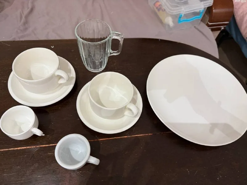 Чашки, блюдца, стеклянные кружки, тарелки 1