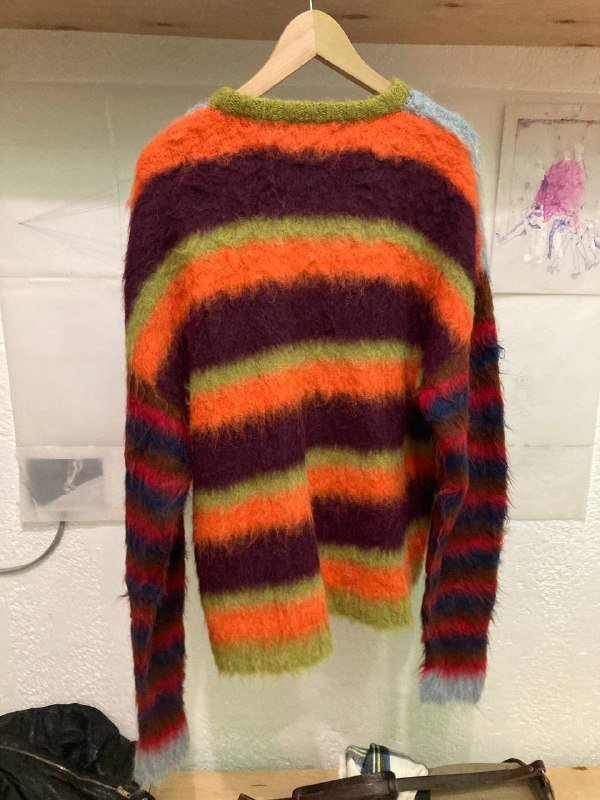 кроссовки Oakley, свитер из альпаки, комбез Nike, штаны 3