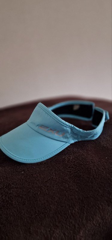 Бейсболки, спорт козырьки 2XU и Nike 8