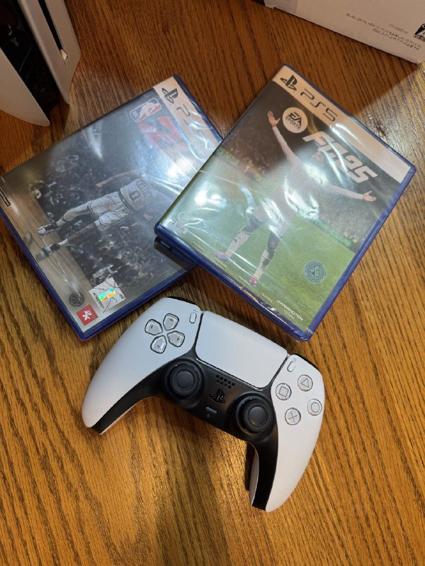 PlayStation 5 Slim с играми и джойстиком 4