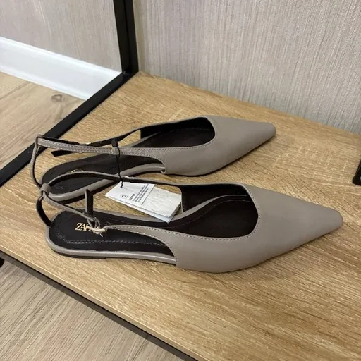 Кожаные балетки ZARA