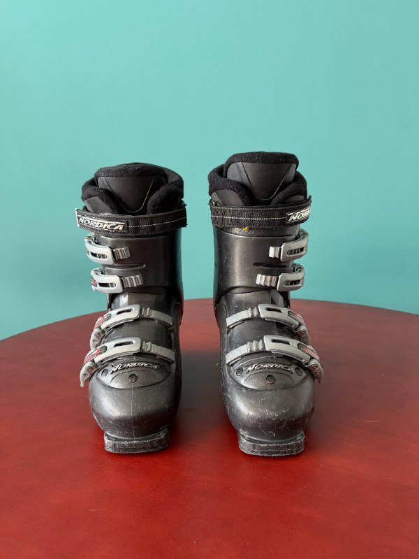 Лыжные ботинки Nordica B7, размер 42 3