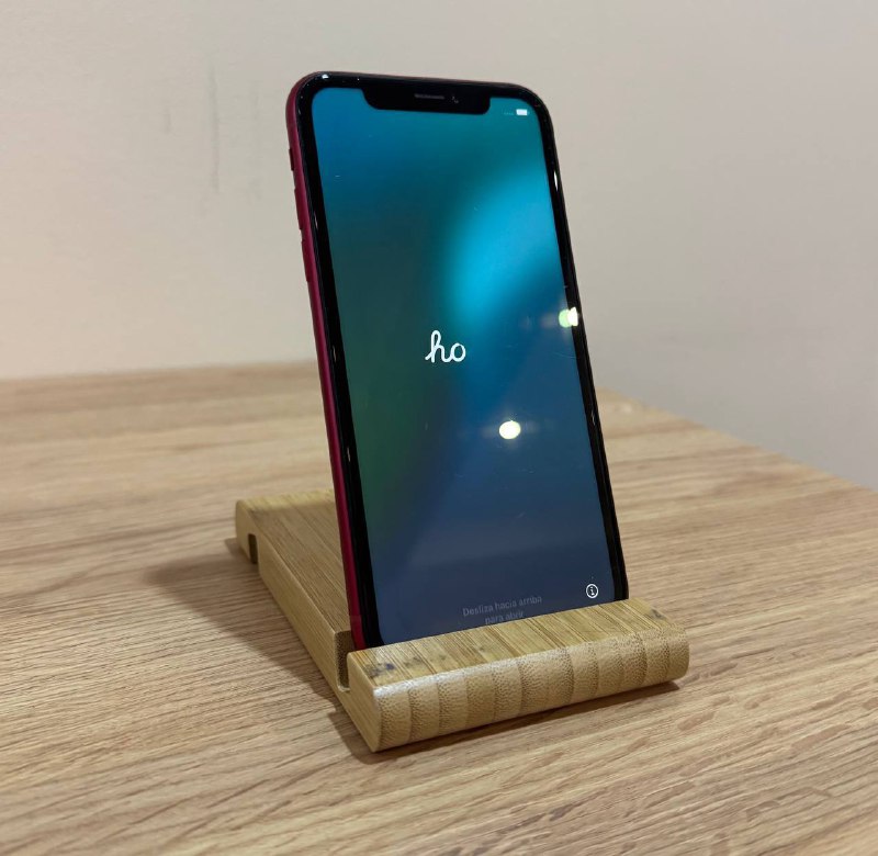 iPhone XR красный 64 ГБ (Product Red) 3