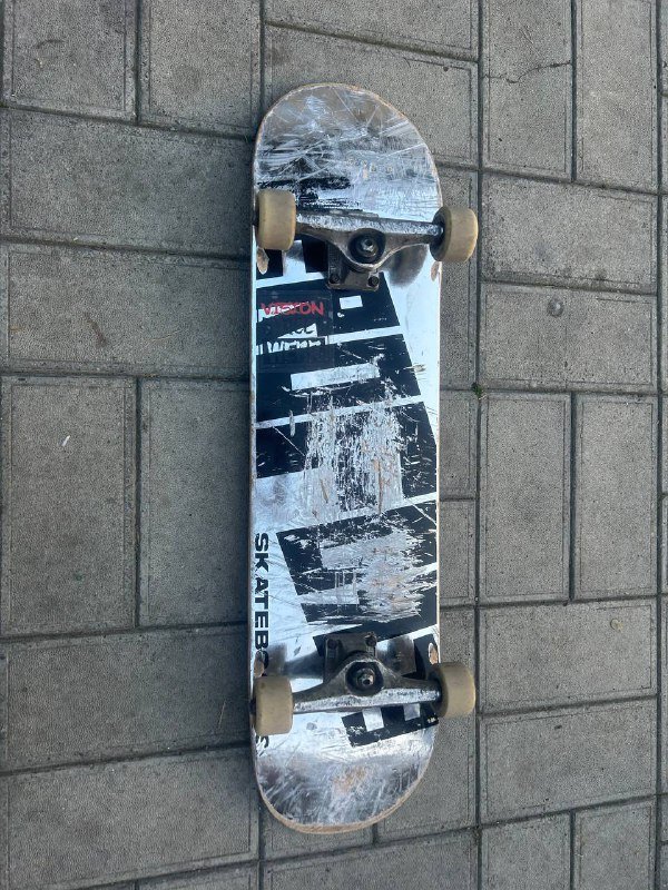 дека Vission 8.25, подвески Independent, колеса Spitfire 2