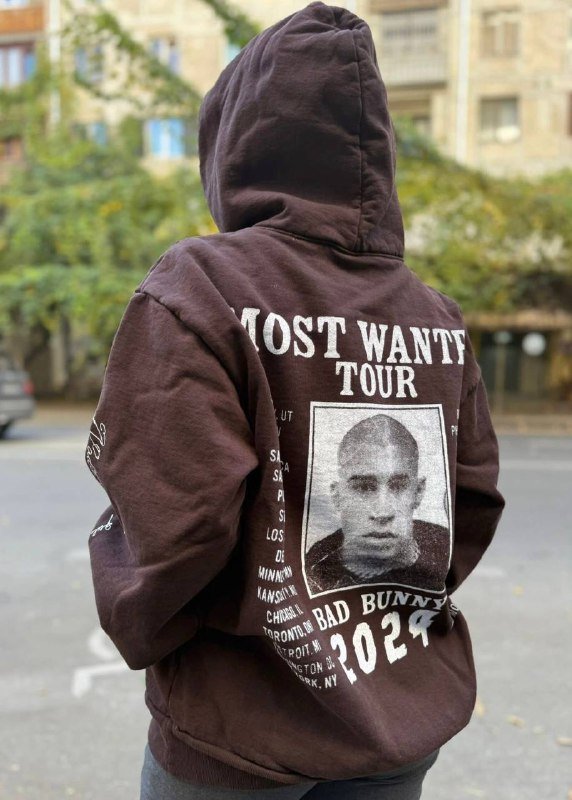 Худи Bad Bunny Tour Brown М 4