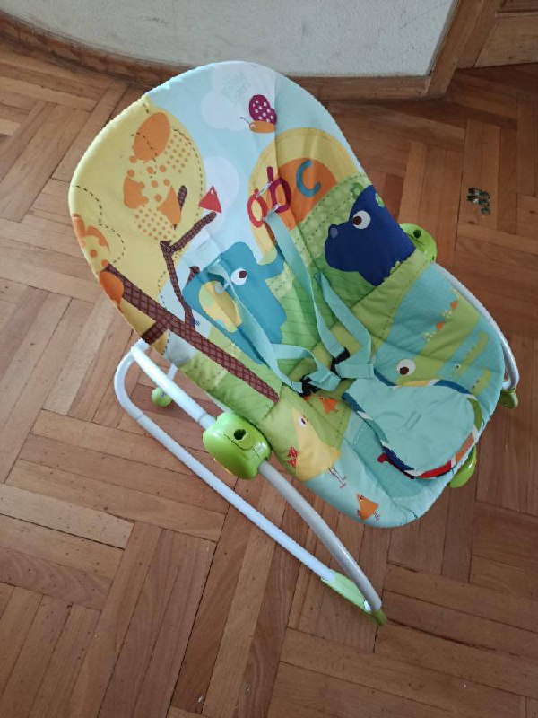 баунсер, стульчик-трансформер, пластиковые стульчики и столик, автокресло 4