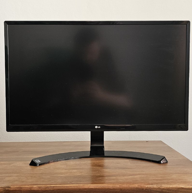 Монитор LG 24UD58-B 24 Class 4K UHD IPS LED, стойка