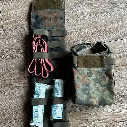 Снаряжение бундесвер, аптечка, подсумки, кепи, пояс-разгруз