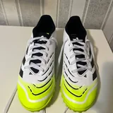 Adidas Predator футбольные бутсы 1