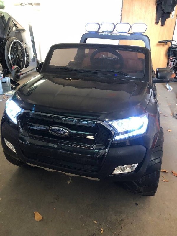 Детская машина с пультом управления 6