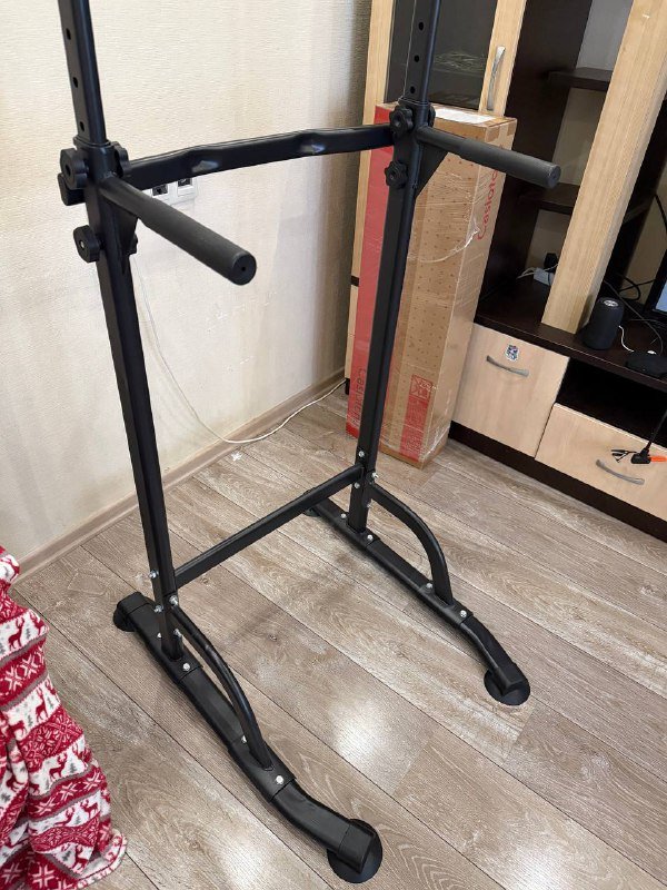 Турник, фото-конструктор, укулеле, 3D-слепок рук, переноска для животных, монитор, ванночка для ног, мини стол, компьютерный стол 2