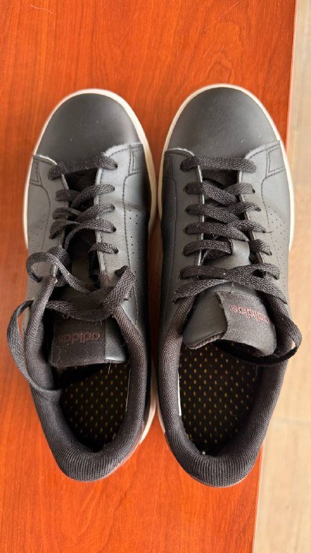 Кроссовки Adidas, размер UK 6, кожа, оригинал