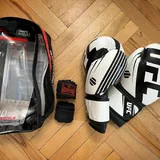 Перчатки для бокса UFC Pro 14oz с чехлом и бинтами 1