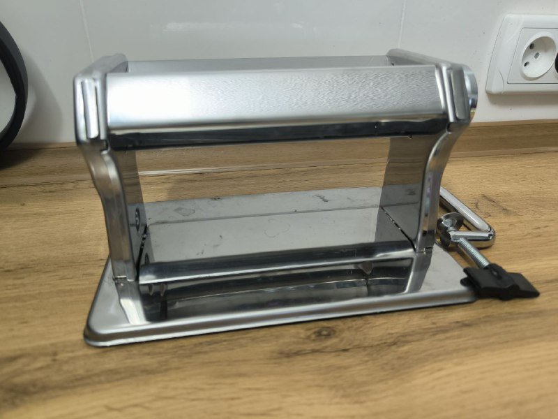 Набор для изделий из полимерной глины, машинка, клей, основа, глина