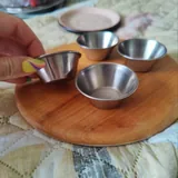 Стеклянная салатница, стеклянные соусницы, чугунные сковородки 7