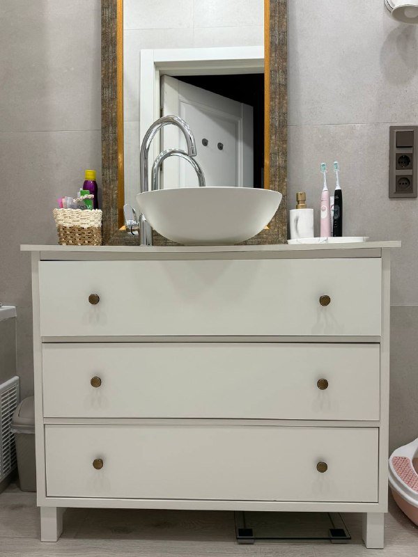 Раковина, смеситель, зеркало, комод 2