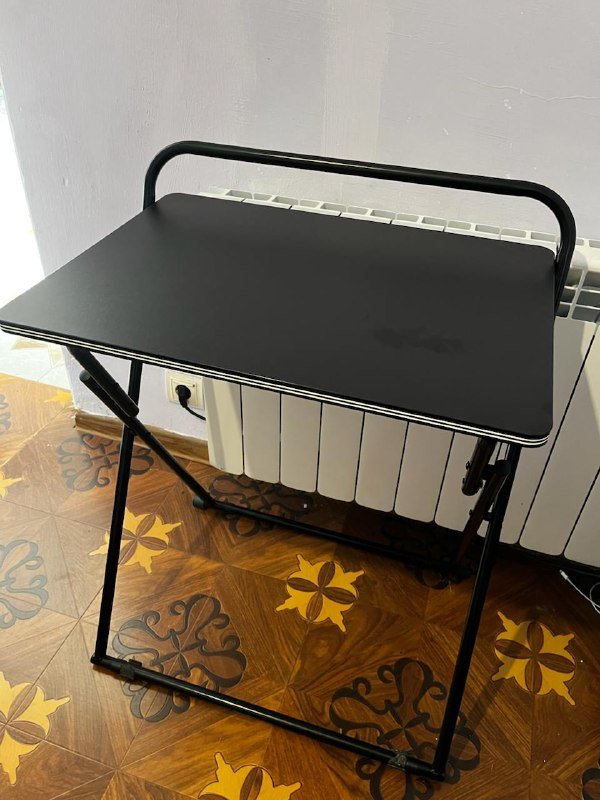 Складной столик из JYSK черный